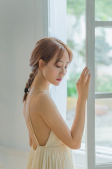 逆光飞翔